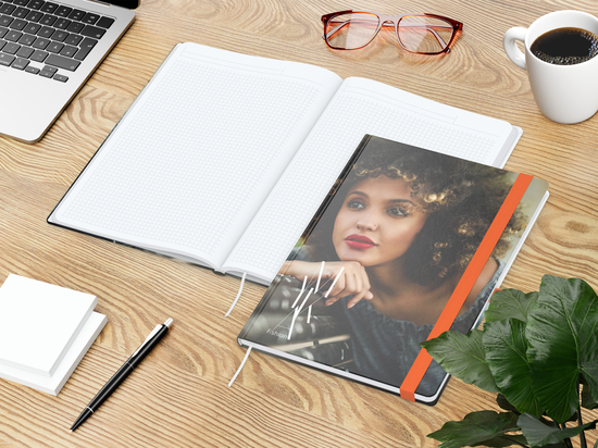 Notizbuch Match-Book White Bestseller, A4, Cover-Star, gloss-individuell, orange
